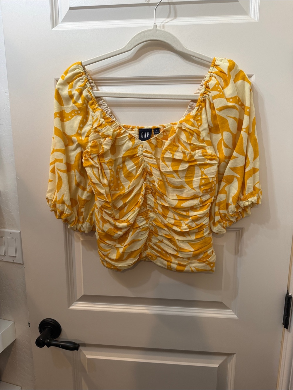 GAP Yellow & Cream Gathered Ruched Puff-Sleeve Blouse
